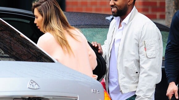 Kim Kardashian : Première fan de Kanye West en pleine tournée