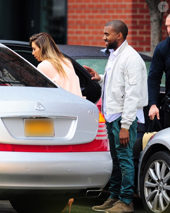 Kim Kardashian et son fiancé Kanye West à New York, le 17 novembre 2013.