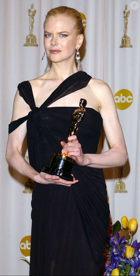 Nicole Kidman et son Oscar de la meilleure actrice pour The Hours en 2003