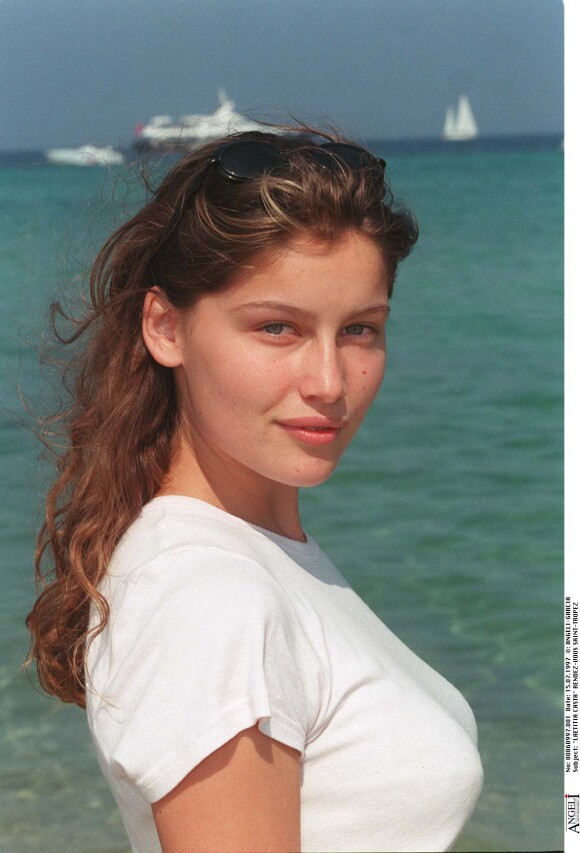 Laetitia Casta à Saint-Tropez en 1997