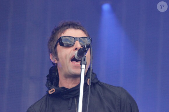 Liam Gallagher lors du festival Solidays sur l'Hippodrome de Longchamp à Paris, le 30 juin 2013.