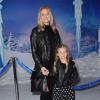 Teri Polo à la première de Frozen au El Capitan Theatre à Hollywood, Los Angeles, le 19 novembre 2013.