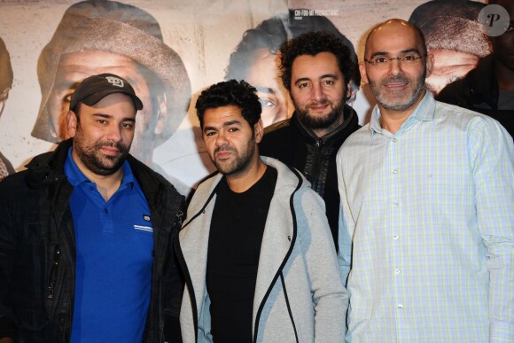 Nabil Benyadir, Jamel Debbouze, Nader Boussandel et Djaidja Toumi à la première du film La Marche à Rosny, le 23 novembre 2013.