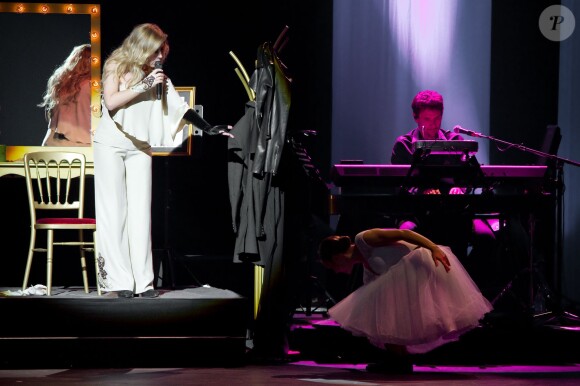 Lara Fabian au Théâtre du Châtelet à Paris, le 16 novembre 2013.