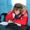 Le prince Harry planche sur les derniers préparatifs à la base de Novo en Antarctique, le 23 novembre 2013, avant de prendre le départ le 29 novembre du South Pole Allied Challenge, une course au Pole Sud au profit de l'association Walking with the Wounded.