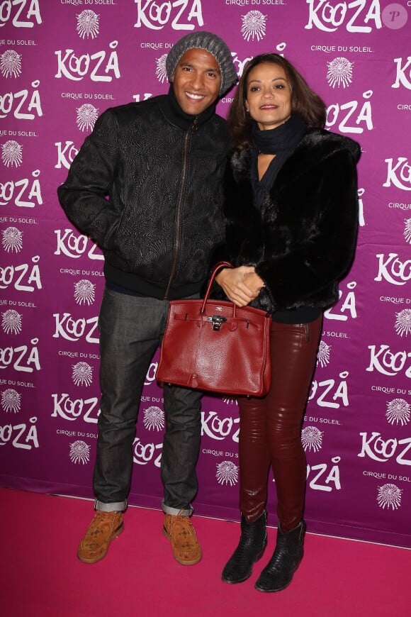 Olivier Dacourt et son amie Stéphanie à la représentation du nouveau spectacle du Cirque du Soleil, "Kooza", sur l'ïle Seguin à Boulogne-Billancourt, le 26 novembre 2013.
