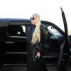 Lady Gaga arrive a l'aéroport international de Los Angeles, le 25 novembre 2013.