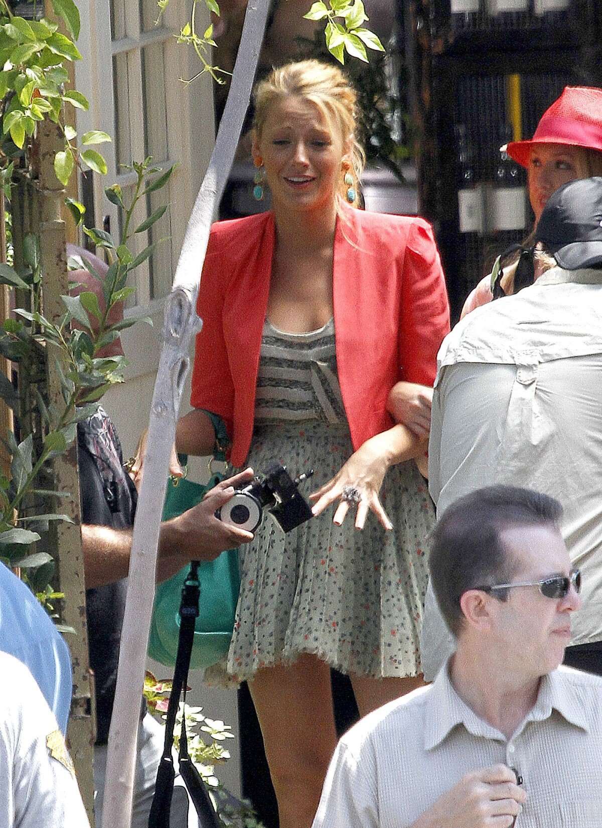 7. Will Blake Lively Play Lily Bloom? Fans React - hc7w3xk