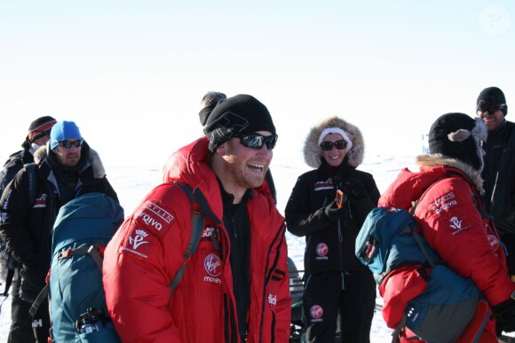 Le prince Harry en Antarctique le 27 novembre 2013, durant la phase d'acclimatation à la base de Novo avant de disputer le trek South Pole Allied Challenge.