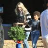 Heidi Klum, son compagnon Martin Kristen et ses enfants Leni, Henry, Johan et Lou sont allés acheter un sapin de Noël. West Hollywood, le 30 novembre 2013.