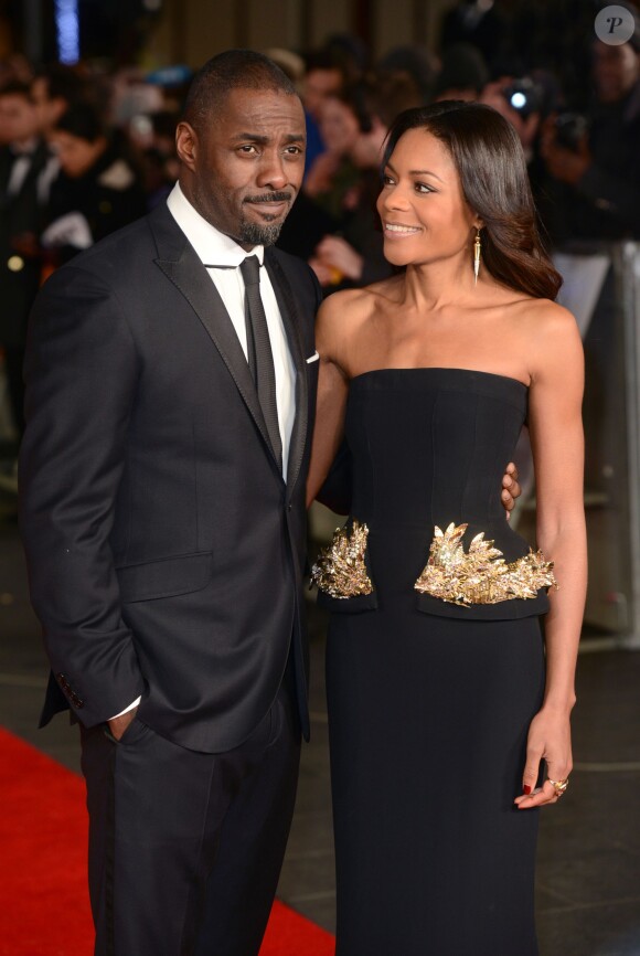 Idris Elba et Naomie Harris, lors de la projection "royale" du film Mandela - Un long chemin vers la liberté, le 5 décembre 2013 à Londres, à l'Odeon de Leicester Square.