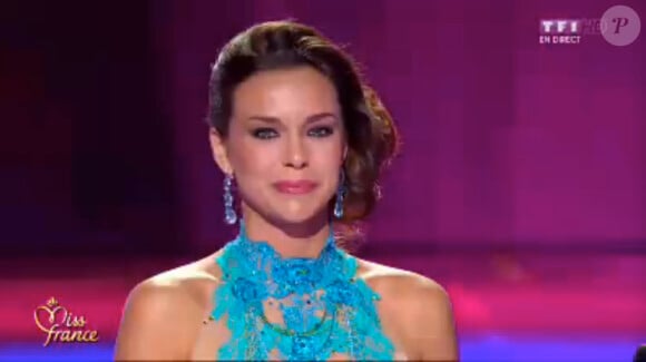 Marine Lorphelin, Miss France 2013, très émue, lors de l'élection Miss France 2014 sur TF1, en direct de Dijon, le samedi 7 décembre 2013