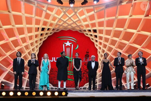 Le Jury lors de la cérémonie de clôture du 13e Festival International du Film de Marrakech le 7 décembre 2013