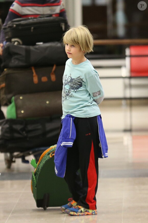 Exclusif - Laird - Sharon Stone et ses trois enfants Roan, Quinn, et Laird arrivent à l'aéroport d'Orly en provenance de Marrakech, le 30 novembre 2013.