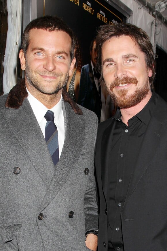 Bradley Cooper et Christian Bale lors de la première du film American Bluff (American Hustle en VO) à New York, le 8 décembre 2013.