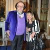 Jean Michel Ribes et sa femme Sydney lors de la cérémonie de remise des insignes de Commandeur des Arts et des Lettres à Jean-Michel Ribes au ministère de la Culture et de la Commmunication à Paris. Le 10 décembre 2013.