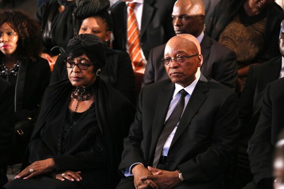 Winnie Mandela et Jacob Zuma à Johannesburg, le 8 décembre 2013.