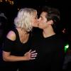 Caroline Receveur et son compagnon Valentin - Soirée Hollywood Girls 3. Au club Le Madam à Paris. Le 12 décembre 2013.