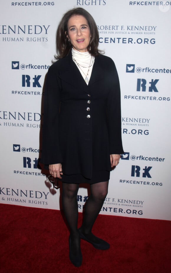 Debra Winger au gala des Ripple of Hope Awards à New York le 11 décembre 2013