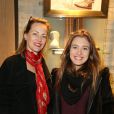 Gabriel Lazure et sa fille Emma lors de la soirée d'ouverture de la boutique UGG à Paris, le 12 décembre 2013.