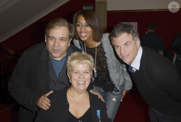 Didier Bourdon et son épouse, Bruno Gaccio et Mimie Mathy au théâtre de la Porte Saint-Martin à Paris, le 13 decembre 2013.