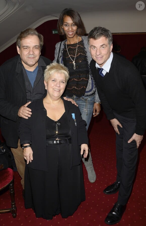 Didier Bourdon, Bruno Gaccio et Mimie Mathy au théâtre de la Porte Saint-Martin à Paris, le 13 decembre 2013.