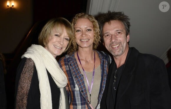 Alice Dona, sa fille Raphaëlle Ricci et son compagnon au théâtre de la Porte Saint-Martin à Paris, le 13 decembre 2013 pour la décoration de Mimie Mathy.