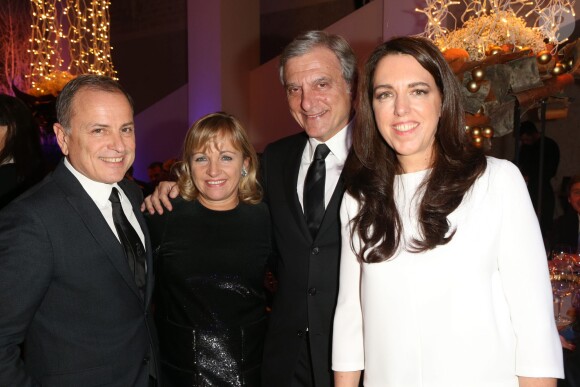 Exclusif - Michael Burke et sa femme Bridget, Sidney Toledano et Barbara Hermé à la 18eme édition de la vente aux enchères des Sapins de Noël des créateurs a l'hôtel Salomon de Rothschild à Paris, le 9 décembre 2013.