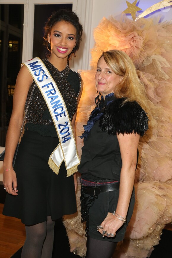 Exclusif - Miss France 2014, Flora Coquerel et Stella Cadente à la 18eme édition de la vente aux enchères des Sapins de Noël des créateurs a l'hôtel Salomon de Rothschild à Paris, le 9 décembre 2013.