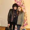 Exclusif - Inès de La Fressange et sa fille Violette d'Urso à la 18eme édition de la vente aux enchères des Sapins de Noël des créateurs a l'hôtel Salomon de Rothschild à Paris, le 9 décembre 2013.