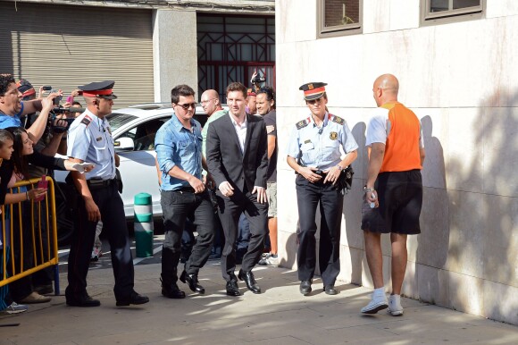 Lionel Messi arrive au tribunal de Gava, près de Barcelone, le 27 septembre 2013, où il doit être entendu dans le cadre de sa mise en examen pour fraude fiscale.