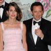 Charlotte Casiraghi et Gad Elmaleh posent et officialisent leur histoire d'amour au Bal de la Rose à Monaco en mars 2013. Charlotte a donné naissance à un petit Raphaël le mardi 17 décembre à Monaco.
