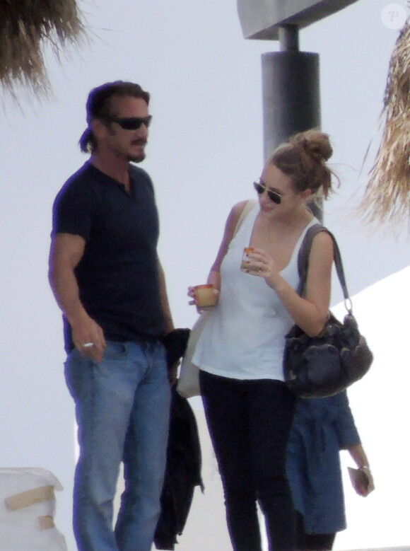 Sean Penn, sa fille Dylan, et Cisco Adler sont à Cabo San Lucas au Mexique. Le 10 novembre 2012