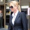 Nicollette Sheridan se rend au tribunal de Los Angeles, le 1er mars 2012.