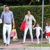 Exclusif - Belle journée en famille ! Adriana Lima et son mari Marko Jaric se rendent à la fête de l'école de leurs filles Valentina pour Noël à Miami, le 19 decembre 2013.