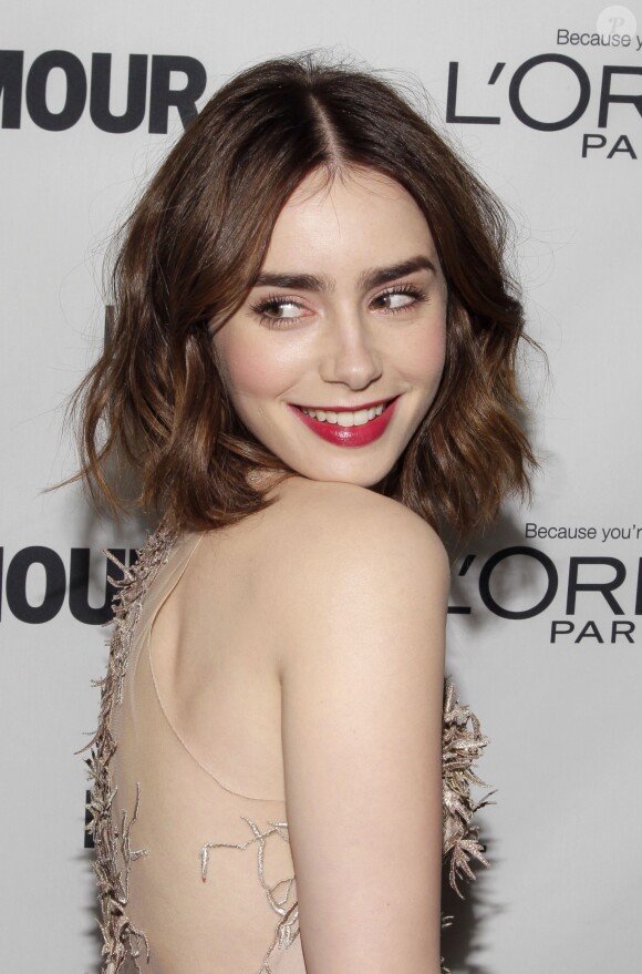 Lily Collins arrive aux Glamour Women of the Year Awards, le 11 novembre 2013 à New York