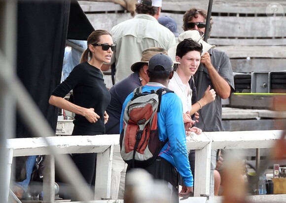 Angelina Jolie amaigrie sur le tournage d'Unbroken à Sydney, le 9 décembre 2013.