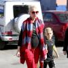 Gwen Stefani, son fils Kingston et sa nounou/assistante profitent d'une après-midi détente à Los Angeles. Le 23 décembre 2013.