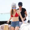 Cara Delevingne en vacances à la Barbade, le 26 décembre 2013. Cara exhibe son nouveau tatouage "Don't worry be happy".