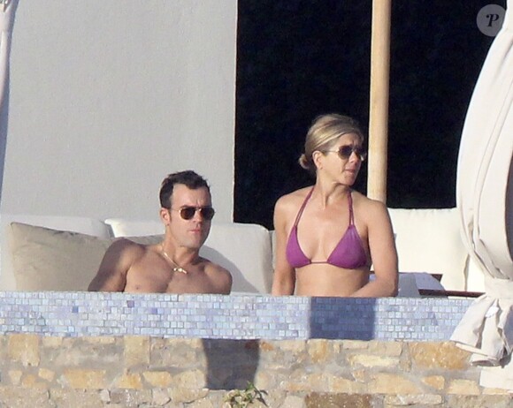 Jennifer Aniston et Justin theroux à Los Cabos au Mexique, le 28 décembre 2013.