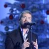 Le chanteur Gregoire sur le plateau de Vivement dimanche, à Paris le 12 décembre 2013. Emission diffusée le dimanche 5 janvier 2014.