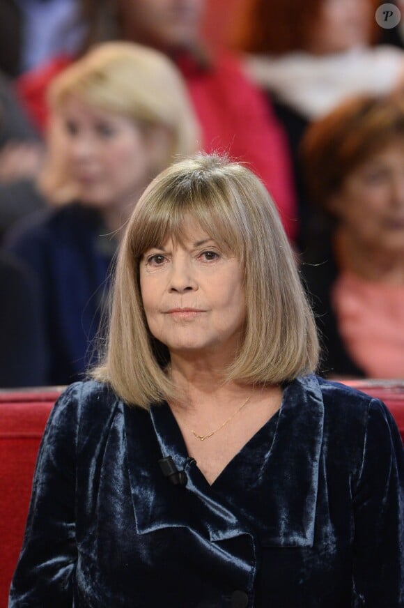 Chantal Goya sur le plateau de Vivement dimanche, à Paris, le 12 décembre 2013. Diffusion prévue sur France 2 le dimanche 5 janvier 2014.