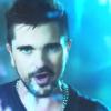 Le chanteur Juanes dans son nouveau clip "La Luz"