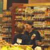 Exclusive - Jonah Hill et son amoureuse Isabelle McNally sont partis faire des courses à Los Angeles le 30 décembre 2013, ne cachant pas leur complicité