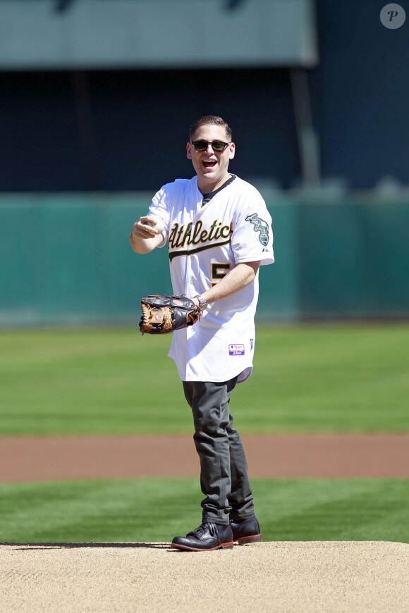 Jonah Hill throws the first pitch during an Oakland Athletics baseball game to promote his new film "Moneyball" in Oakland, California, USA, on September 18, 2011. Photo by Bruja/PCN/ABACAPRESS.COM19/04/2013 - Oakland