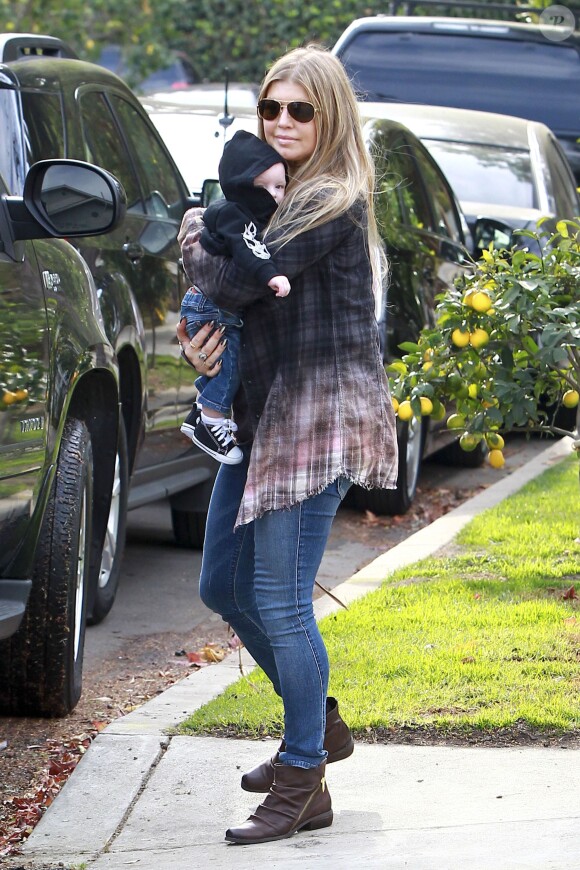 Fergie et son Axl à Brentwood, Los Angeles, le 12 janvier 2014.
