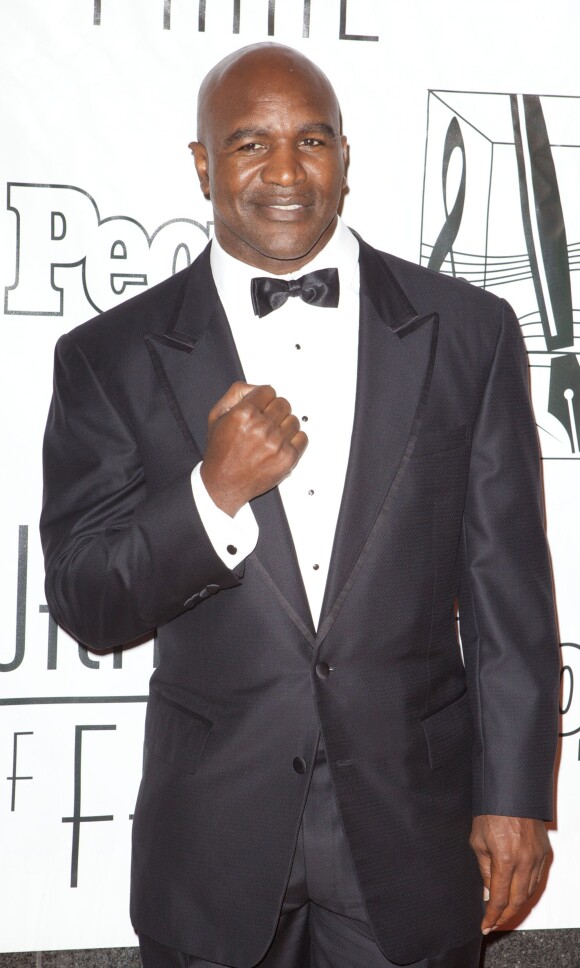Evander Holyfield lors du Songwriters Hall of Fame 44th Annual Induction and Awards Dinner au New York Marriott Marquis de New York, le 13 juin 2013