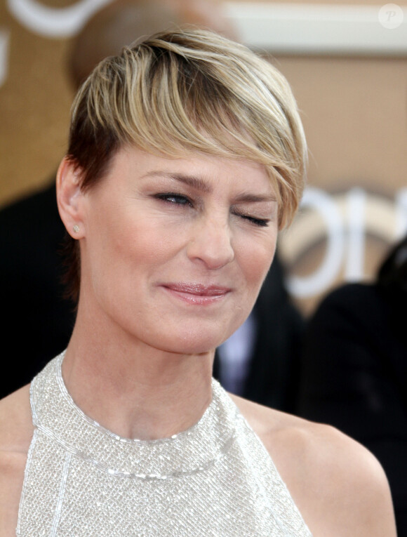 Robin Wright en Reem Acra lors de la 71e cérémonie des Golden Globe Awards à Beverly Hills le 12 janvier 2014.