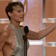 Un malencontreux incident de robe pour Robin Wright aux Golden Globes 2014.