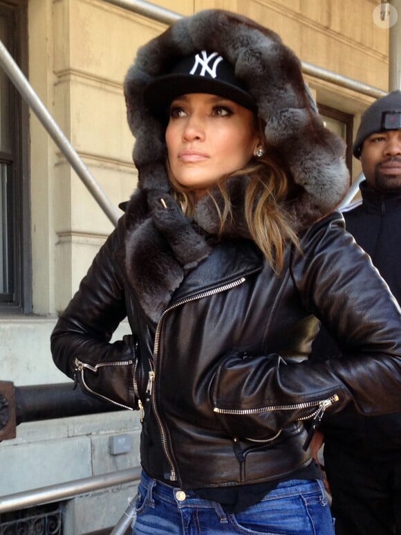 La chanteuse Jennifer Lopez dans les rues de New York, le 13 janvier 2014.